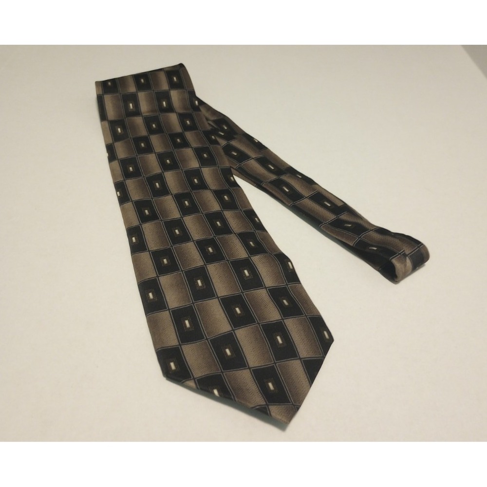 Bergamo New York Pure Silk Hand Made in Korea Men's Neck Tie 58‎ inches long